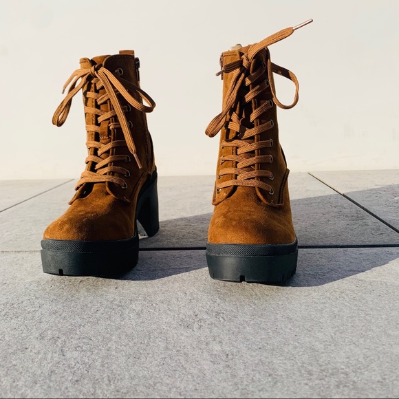 Bamboo Tractor Chunky Heel Platform Lace Up Boots - Picture 5 of 8